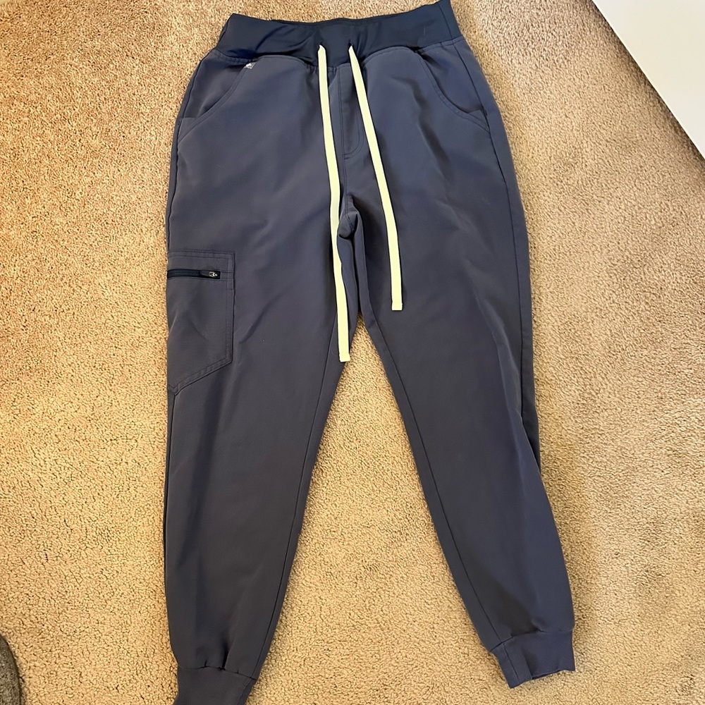 Figs Women’s Zamora High Waisted Jogger Scrub Pants